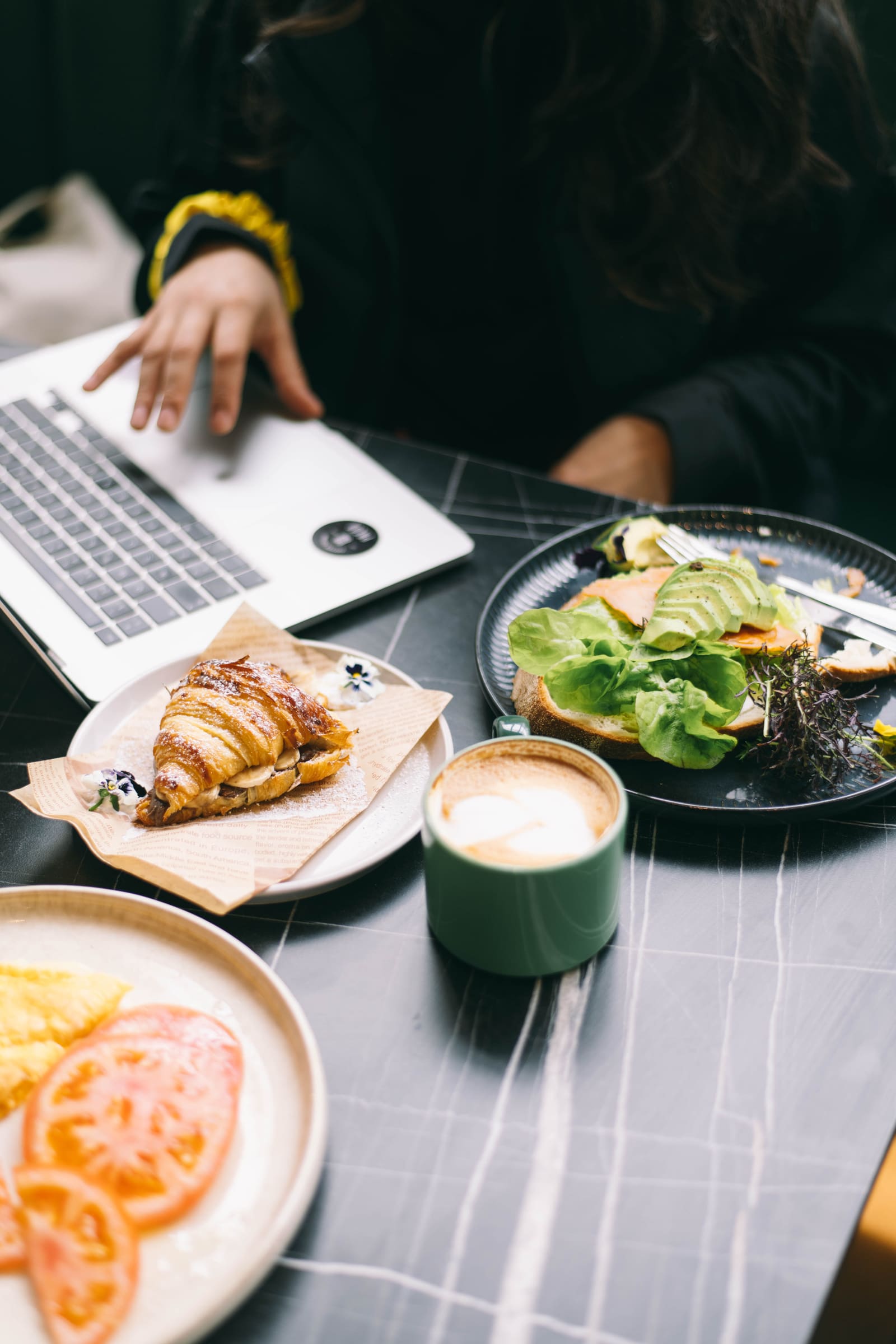 Work coffee: trae tu laptop, nosotros ponemos el café